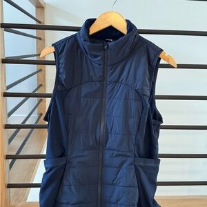 Lululemon vest in navy